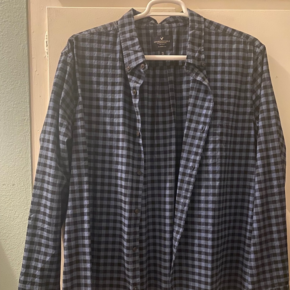 American Eagle Linen Button up